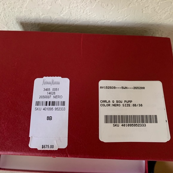 ♥️SOLD♥️ Salvatore Ferragamo Carla Q patent pumps - Picture 10 of 12